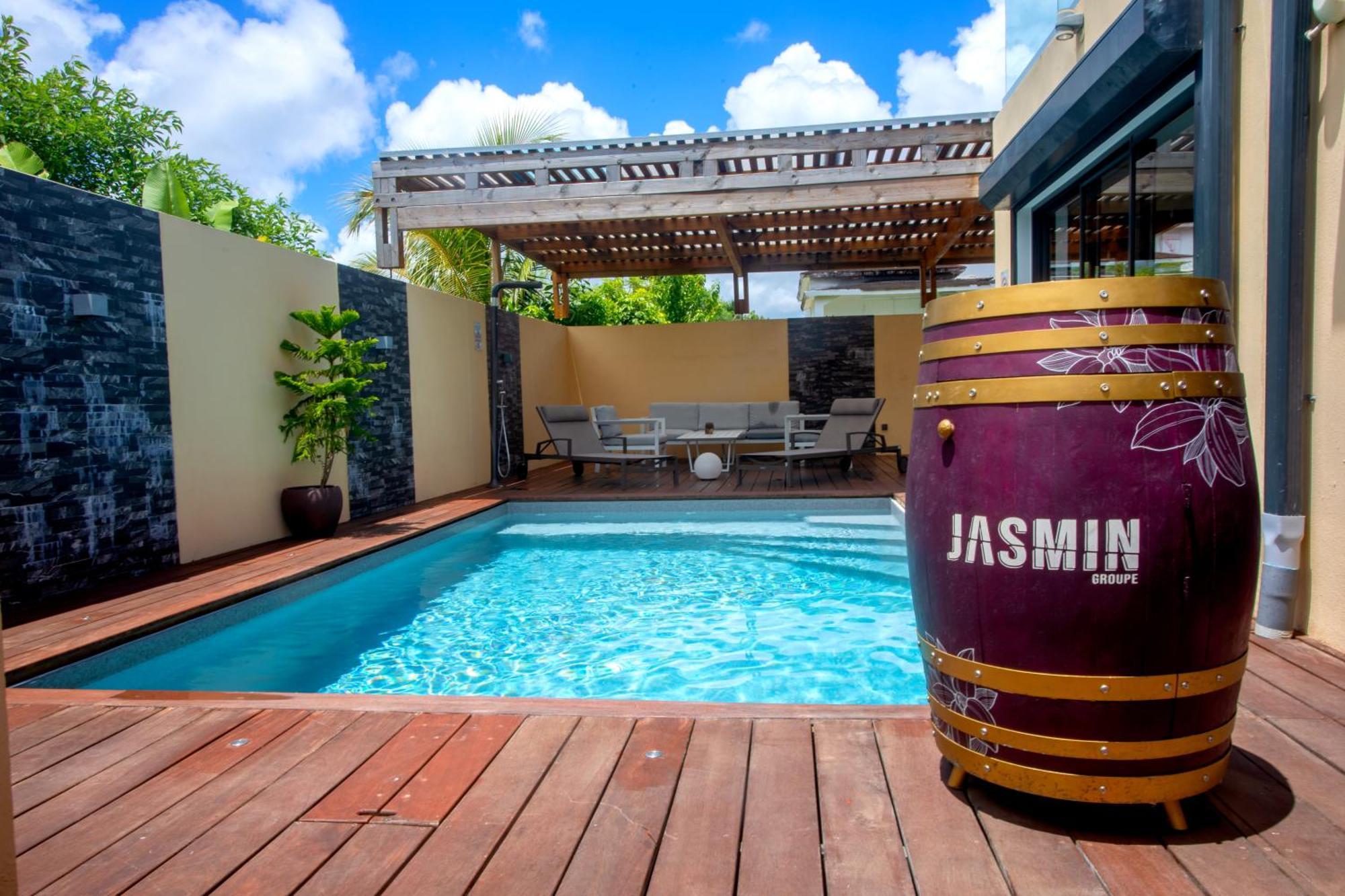 Villa Jasmin Standing Piscine Chauffee 4 Ch 9 Pers Baie-Mahault Eksteriør bilde